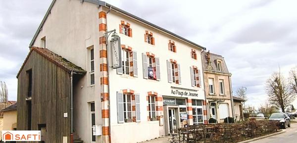 Fonds de commerce d'un bar, restaurant réputé, idéalement situé en face de monuments historiques classés