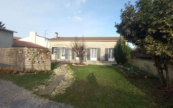 Maison à vendre    3 pièces •  Saint-Pierre-d'Oléron