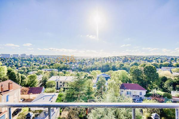 Vente Appartement103,17 m² - 4 Pièces - SAINT GERMAIN EN LAYE (78100)