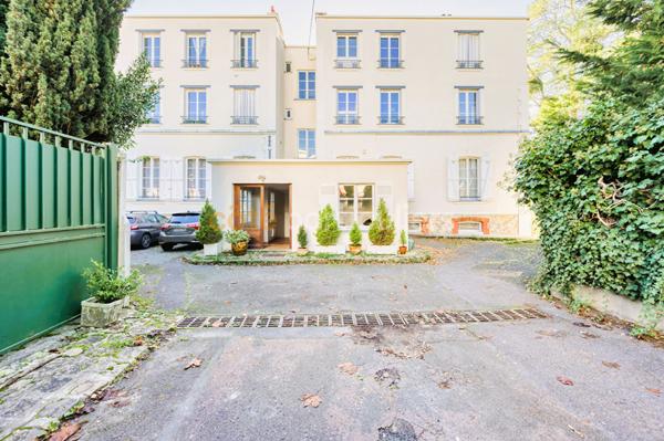 Vente Appartement103,17 m² - 4 Pièces - SAINT GERMAIN EN LAYE (78100)