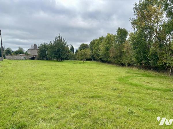 Terrain à bâtir de 2 000m² environ