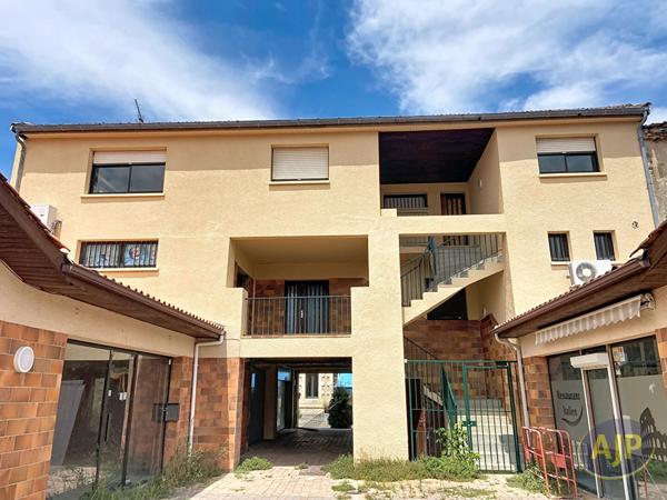 Appartement à vendre Lesparre Medoc - 2 pièces, 48m² avec 1 chambre(s) à 44 500€ - AJP Lesparre Immobilier