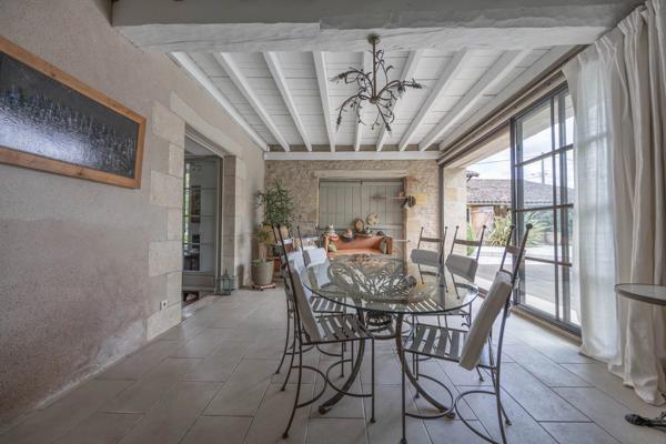 Maison pittoresque au bord des canaux avec accès direct à l’eau