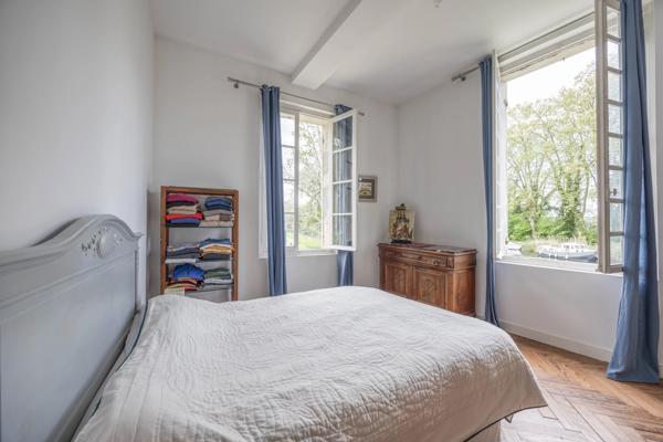 Maison pittoresque au bord des canaux avec accès direct à l’eau