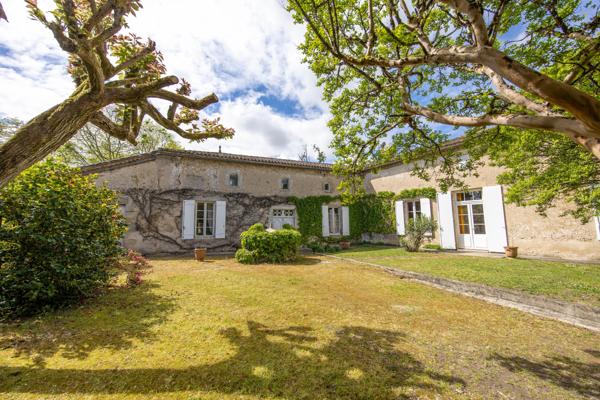 Maison pittoresque au bord des canaux avec accès direct à l’eau