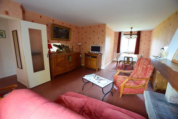 Maison Nangis 4 pièces, 100 m des commerces. 1129 m² de terrain