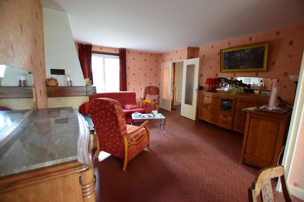 Maison Nangis 4 pièces, 100 m des commerces. 1129 m² de terrain