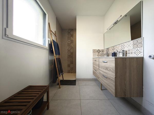 Maison à VANNES, 56000 - 5 pièces 120m²