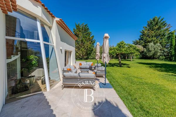 Aix-en-Provence, Maison 5 Chambres -  249 m² à vendre