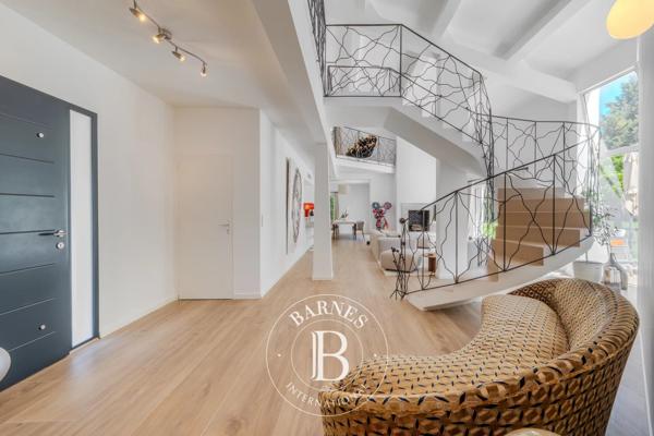 Aix-en-Provence, Maison 5 Chambres -  249 m² à vendre