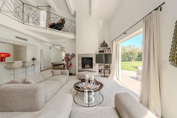 Aix-en-Provence, Maison 5 Chambres -  249 m² à vendre