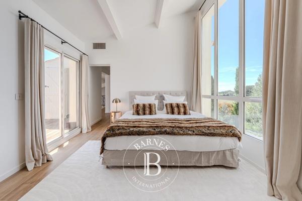 Aix-en-Provence, Maison 5 Chambres -  249 m² à vendre