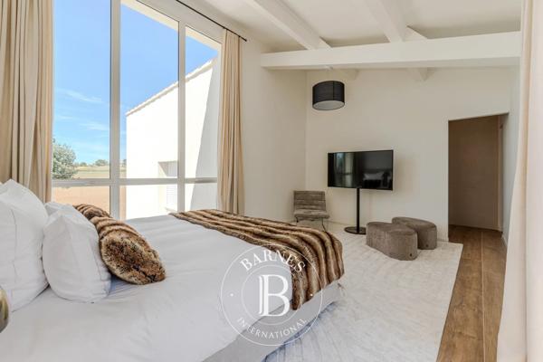 Aix-en-Provence, Maison 5 Chambres -  249 m² à vendre