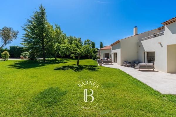 Aix-en-Provence, Maison 5 Chambres -  249 m² à vendre