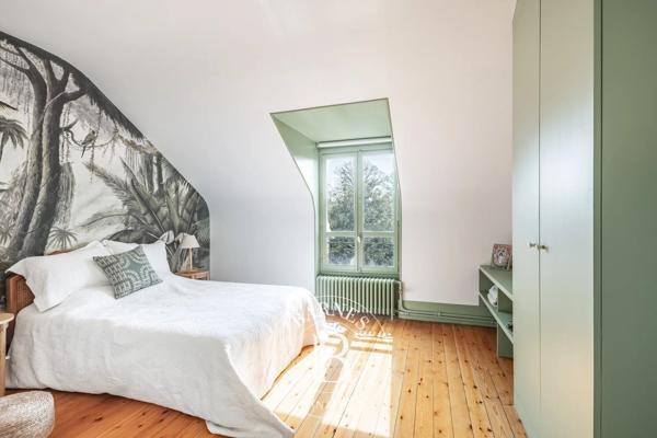 Saint-Germain-en-Laye, Maison  226 m² à vendre