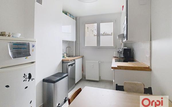 Appartement à vendre    3 pièces • 60,67 m2 Issy-les-Moulineaux