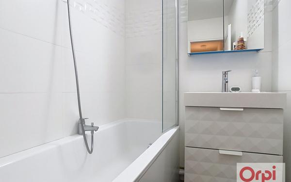 Appartement à vendre    3 pièces • 60,67 m2 Issy-les-Moulineaux