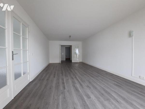 CHALLANS - Cœur du Centre ville appartement T3 + garage + cave