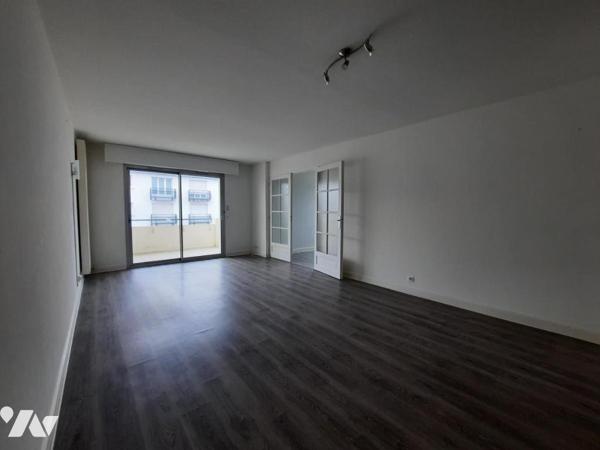 CHALLANS - Cœur du Centre ville appartement T3 + garage + cave