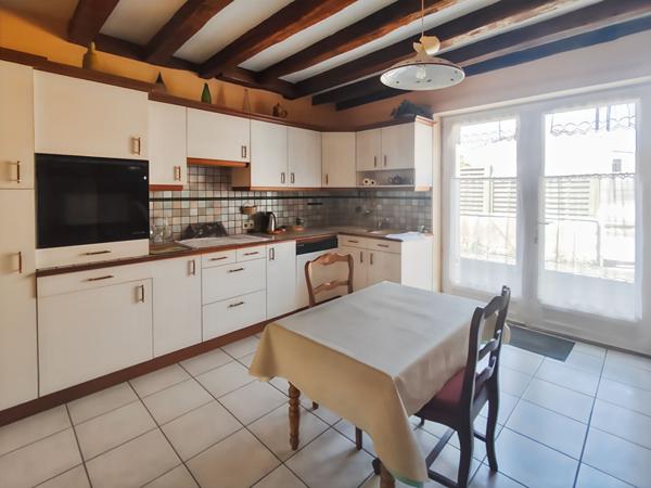 Maison Saint Laurent Des Autels 4 pièce(s) 134 m2