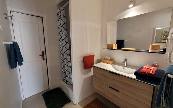 Appartement à vendre    3 pièces • 52,17 m2 Le Bois-Plage-en-Ré