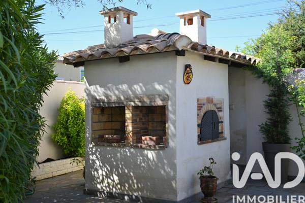 Maison à vendre 8 pièces 245,6 m² Rochefort-du-Gard