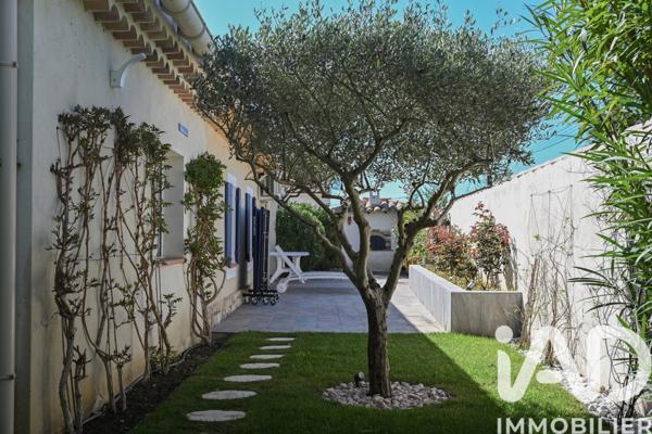 Maison à vendre 8 pièces 245,6 m² Rochefort-du-Gard