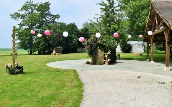 Maison à vendre    20 pièces • 3 000 m2 La Haute-Maison