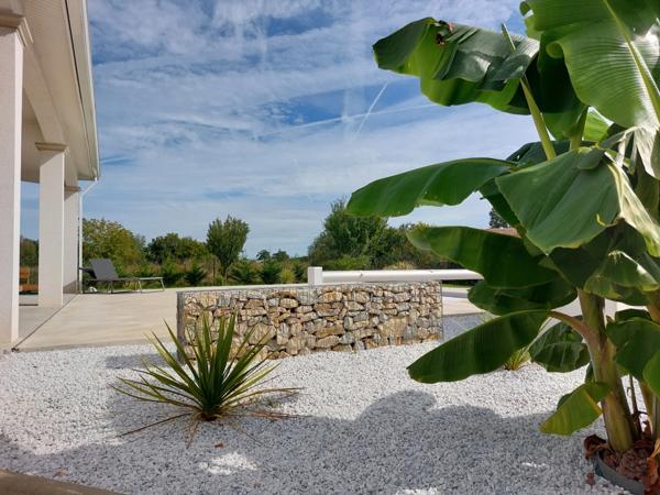 Maison à vendre 4 pièces MONTAUBAN (82), garage, piscine terrain cloturé, belles prestations