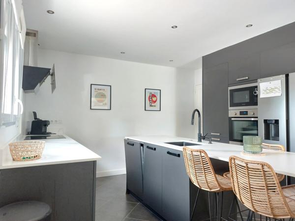 Maison à vendre 4 pièces MONTAUBAN (82), garage, piscine terrain cloturé, belles prestations