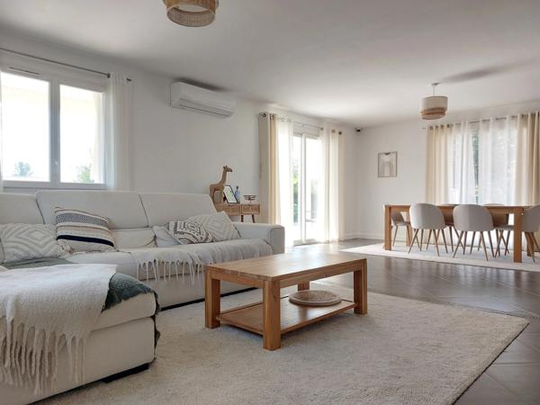 Maison à vendre 4 pièces MONTAUBAN (82), garage, piscine terrain cloturé, belles prestations