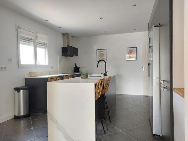 Maison à vendre 4 pièces MONTAUBAN (82), garage, piscine terrain cloturé, belles prestations