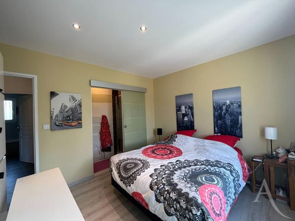 Maison familiale avec garage à Vornay