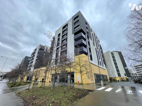 A VENDRE - REZE - Pont-Rousseau - POUR INVESTISSEMENT - Un appartement T3 d'env 60.93m² avec garage