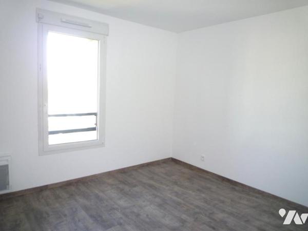 A VENDRE - REZE - Pont-Rousseau - POUR INVESTISSEMENT - Un appartement T3 d'env 60.93m² avec garage