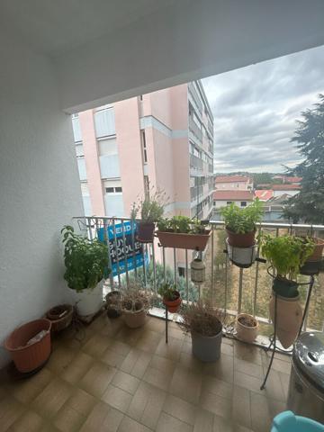 SAINT-CHAMOND  - Appartement 102 m²  - 3 chambres - Garage - Parking - Cave