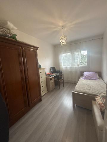 SAINT-CHAMOND  - Appartement 102 m²  - 3 chambres - Garage - Parking - Cave