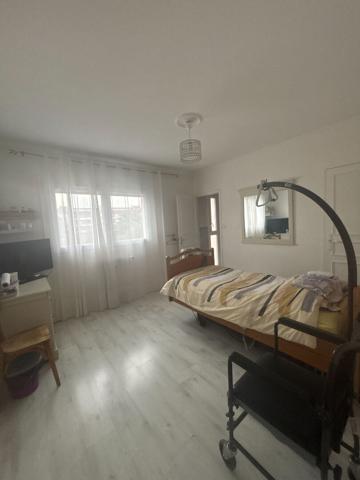 SAINT-CHAMOND  - Appartement 102 m²  - 3 chambres - Garage - Parking - Cave