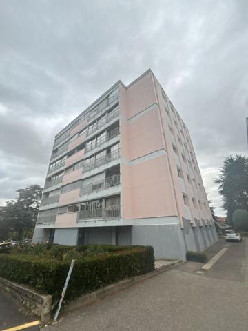 SAINT-CHAMOND  - Appartement 102 m²  - 3 chambres - Garage - Parking - Cave