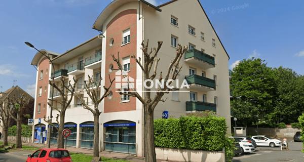 Location Studio 29.6 m² - Chilly-mazarin 91380