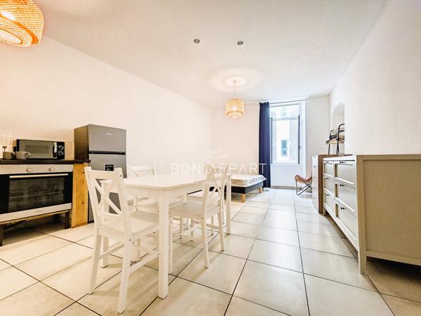 Studio 1 pièce(s) 30.84 m²
