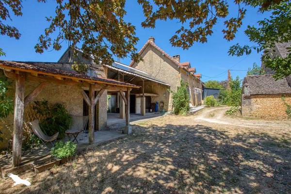 Maison 249 999 € Marcillac-Saint-Quentin 5 p 129 m² DPE D