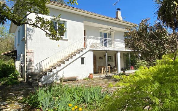 Maison à vendre    6 pièces •  Moissac