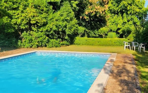Maison à vendre    6 pièces •  Moissac