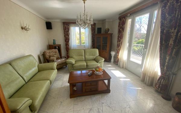 Maison à vendre    6 pièces •  Moissac