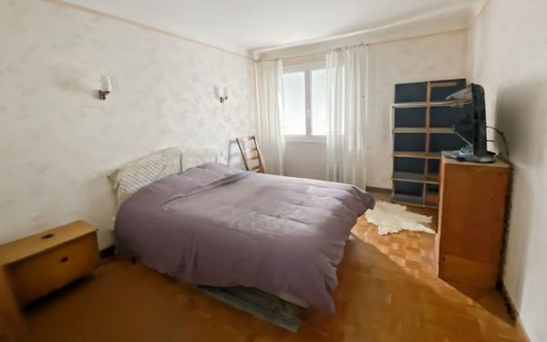Maison à vendre    6 pièces •  Moissac