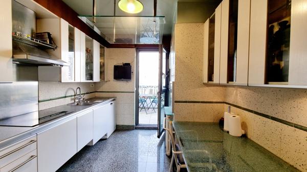 Paris (75012) Nation / Picpus - Dernier étage - Terrasse