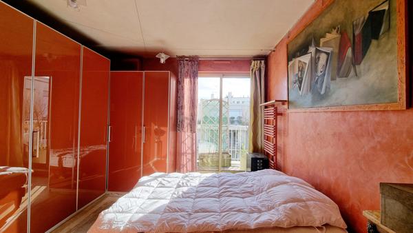 Paris (75012) Nation / Picpus - Dernier étage - Terrasse