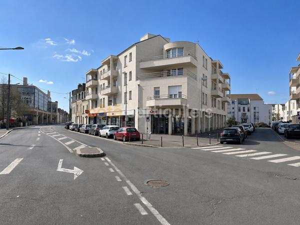 Vente
                Appartement70,8 m² - 3 Pièces -
                    ORLEANS (45100)