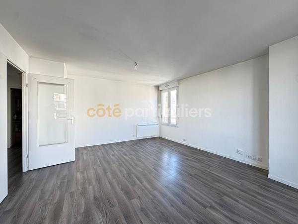 Vente
                Appartement70,8 m² - 3 Pièces -
                    ORLEANS (45100)